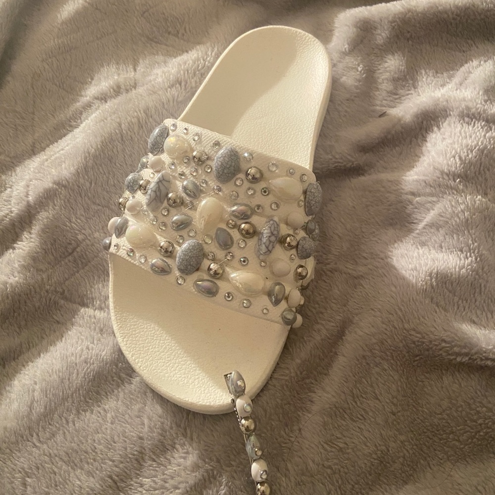 White Slides With Some Classy Stones
